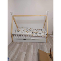 Masívna domčeková teepee posteľ z borovicového dreva