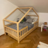 Masívna detská domčeková posteľ Maja z borovicového dreva