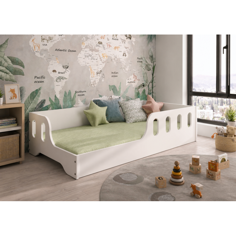 Detská posteľ Coco s bariérkou 140x70 / 160x80 cm - drevená posteľ s matracom