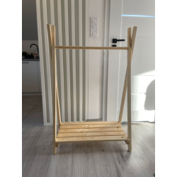 Stojan na detské oblečenie z masívu 🌲