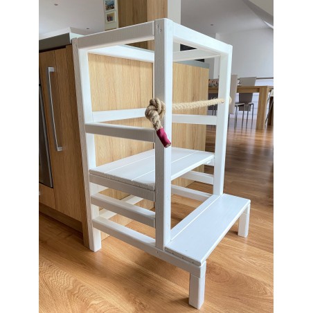 Montessori učiaca veža s lanom biela – kuchynský pomocník pre deti 👶🌿