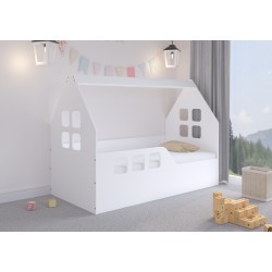 Domčeková posteľ pre deti bez úložného priestoru .